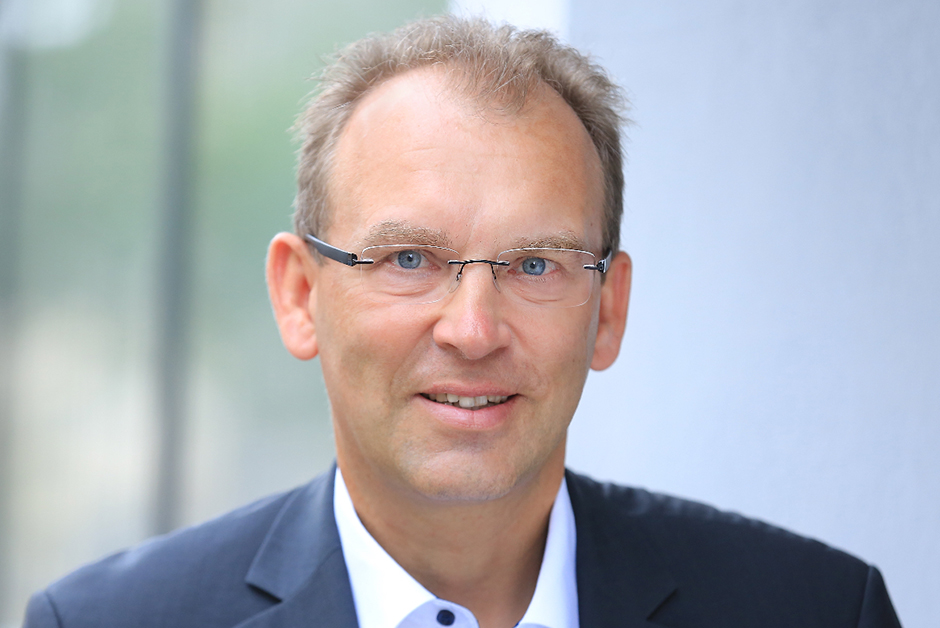 Dr. Wolfgang Clemens